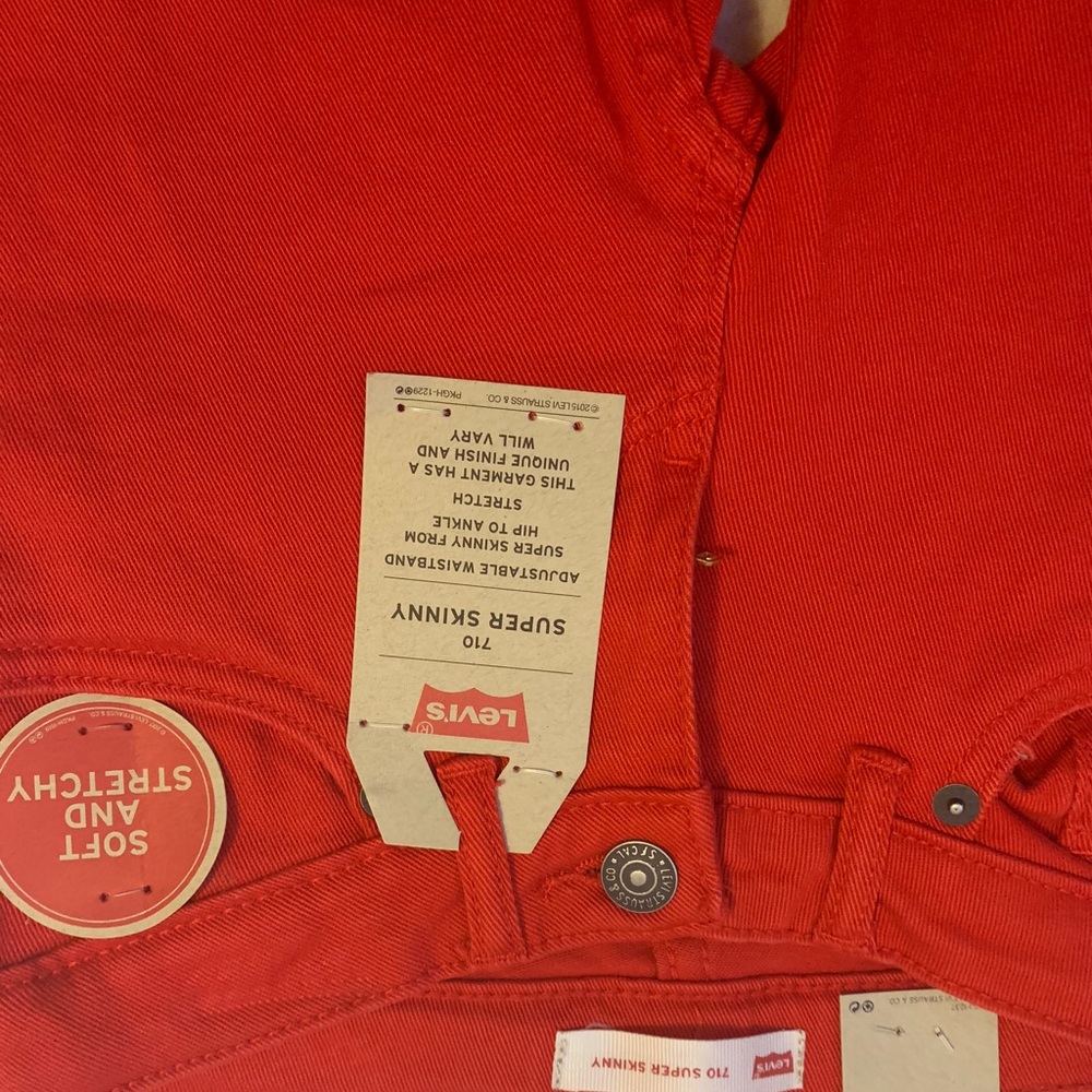 Red brand New Levi girls skinny jeans